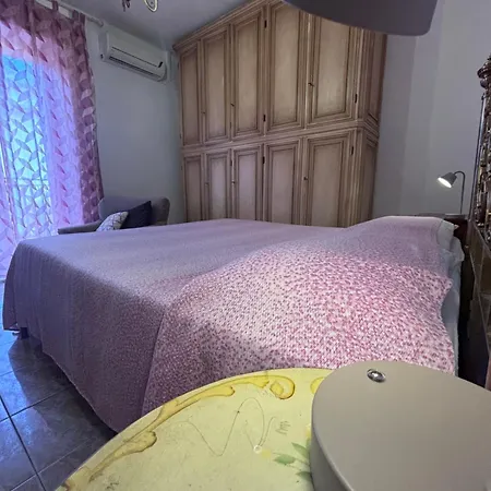 Giulia アパート ファブロ